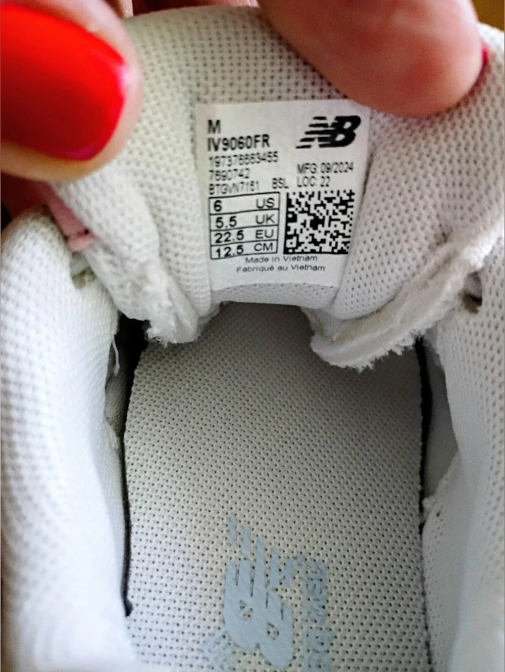 New Balance Girl Baby Sneakers with Gum Soles Size 6 US